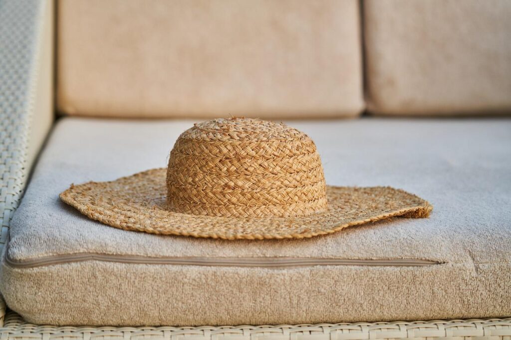 hat, holiday, wicker-4343386.jpg